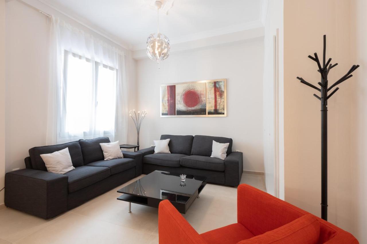 Modern 2-Bedroom Apt, 200M From The Acropolis Atene Esterno foto