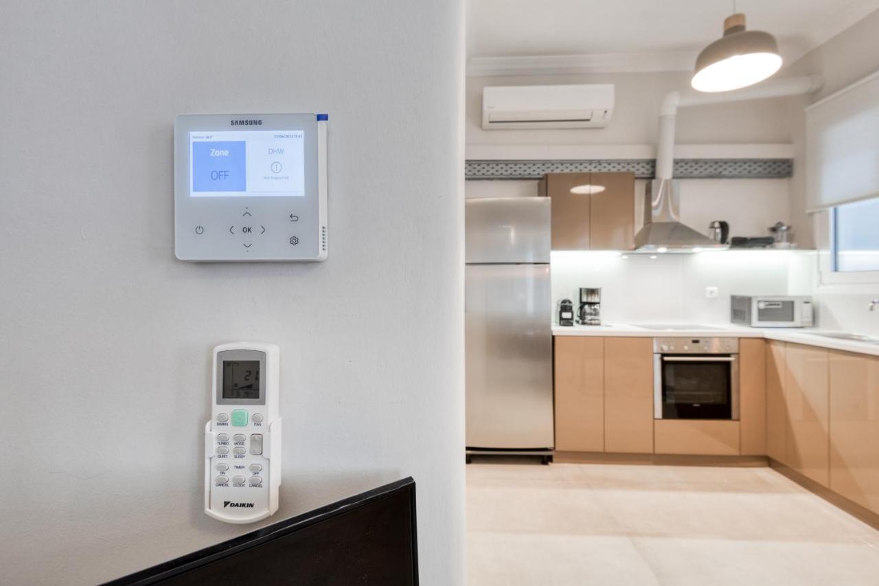 Modern 2-Bedroom Apt, 200M From The Acropolis Atene Esterno foto