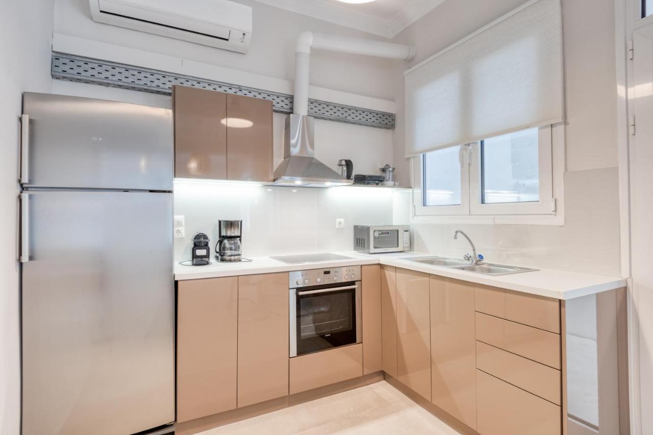 Modern 2-Bedroom Apt, 200M From The Acropolis Atene Esterno foto